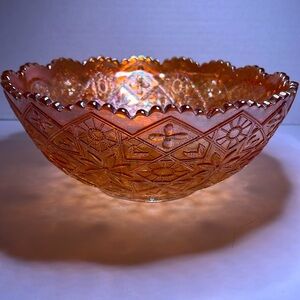 Stunning Imperial Glass Marigold Hattie Pattern Scalloped Edge Bowl 7-1/2"